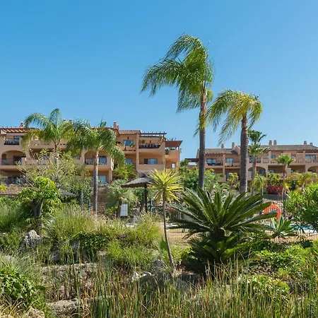 Cozy 2-bedroom In Hacienda De Cifuentes Apartment *